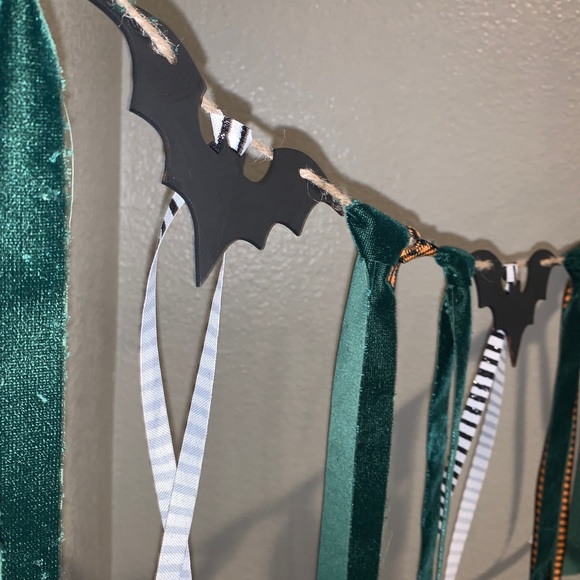 Bat Ribbon Banner - Picture 4 of 5
